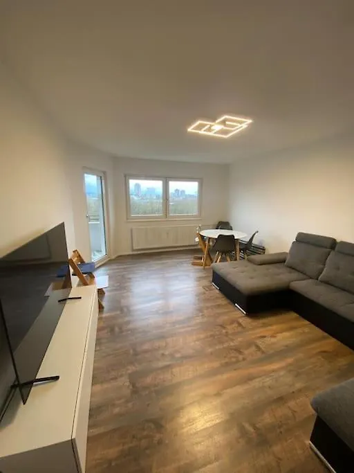 Traumhaft Zentral 85,00 Qm Wohnung In City-Naehe elérhetőségei